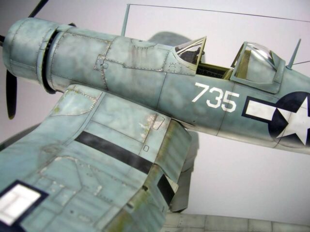 Corsair F4U