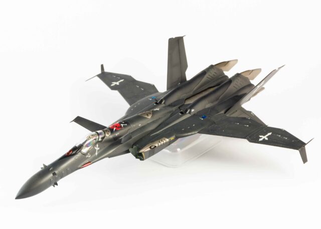 SV-51 D.D. Ivanov Macross Zero