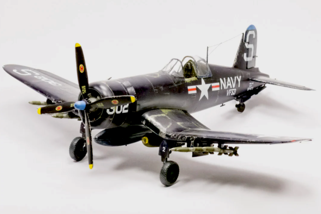 Corsair F4U-4B 1/48 Hobby boss